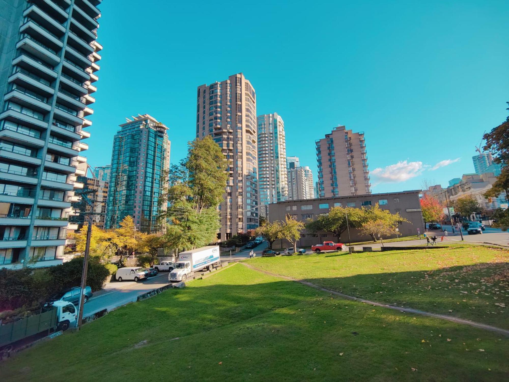 Divya Sutra Suites On Robson Downtown Vancouver Exterior foto